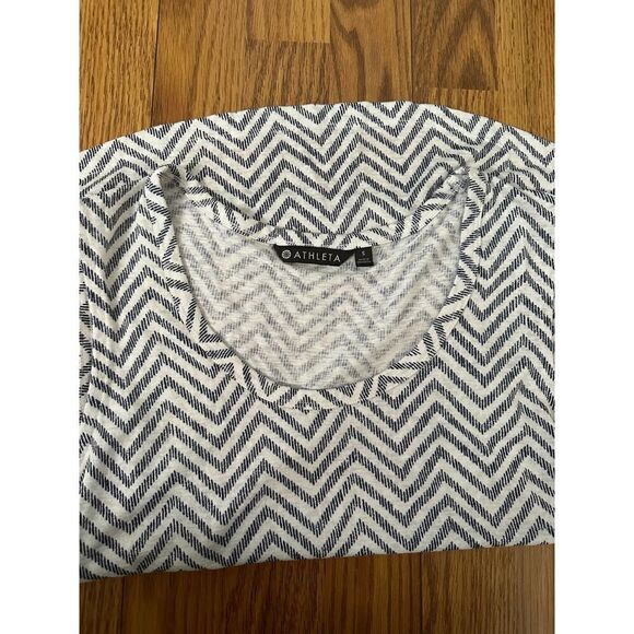 Athleta breezy muscle tank chevron women’s size S - Picture 6 of 7